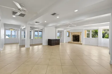 3209 N Indian River Drive Fort Pierce FL 34946