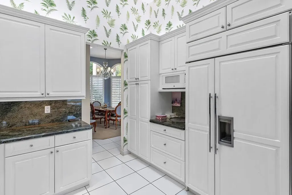 3 Bermuda Lake Drive Palm Beach Gardens FL 33418