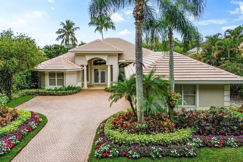 3 Bermuda Lake Drive Palm Beach Gardens FL 33418