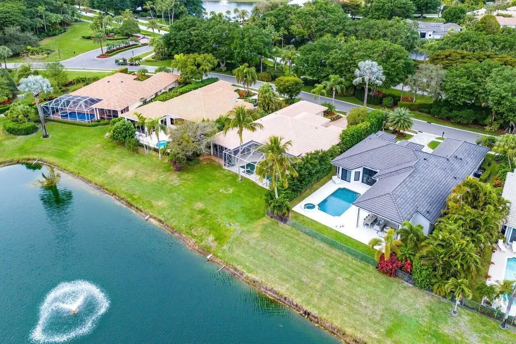 3 Bermuda Lake Drive Palm Beach Gardens FL 33418