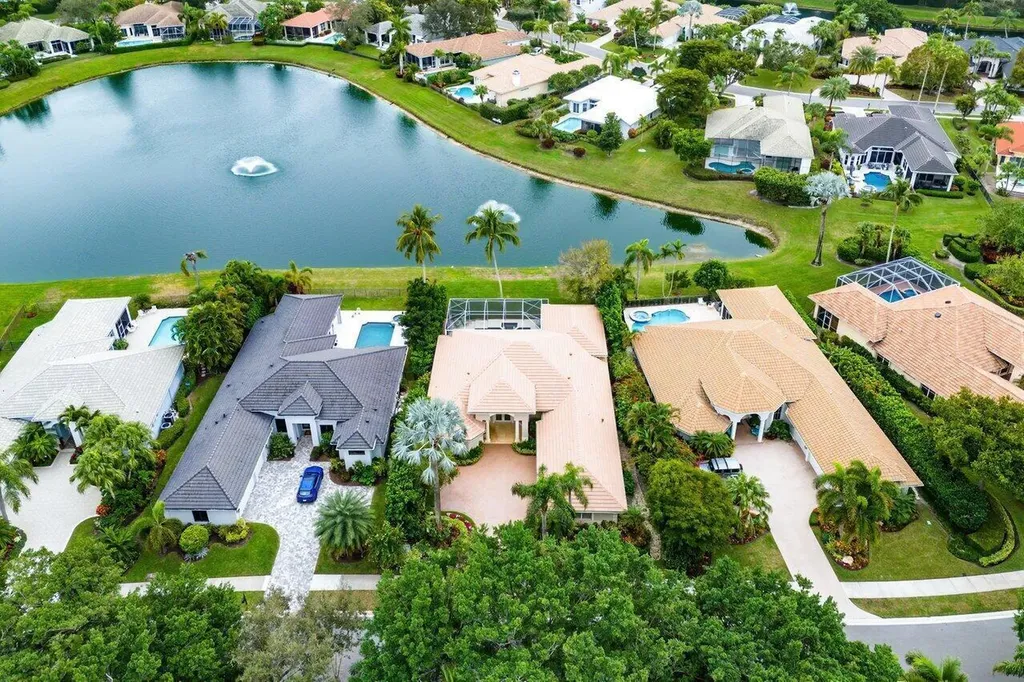 3 Bermuda Lake Drive Palm Beach Gardens FL 33418