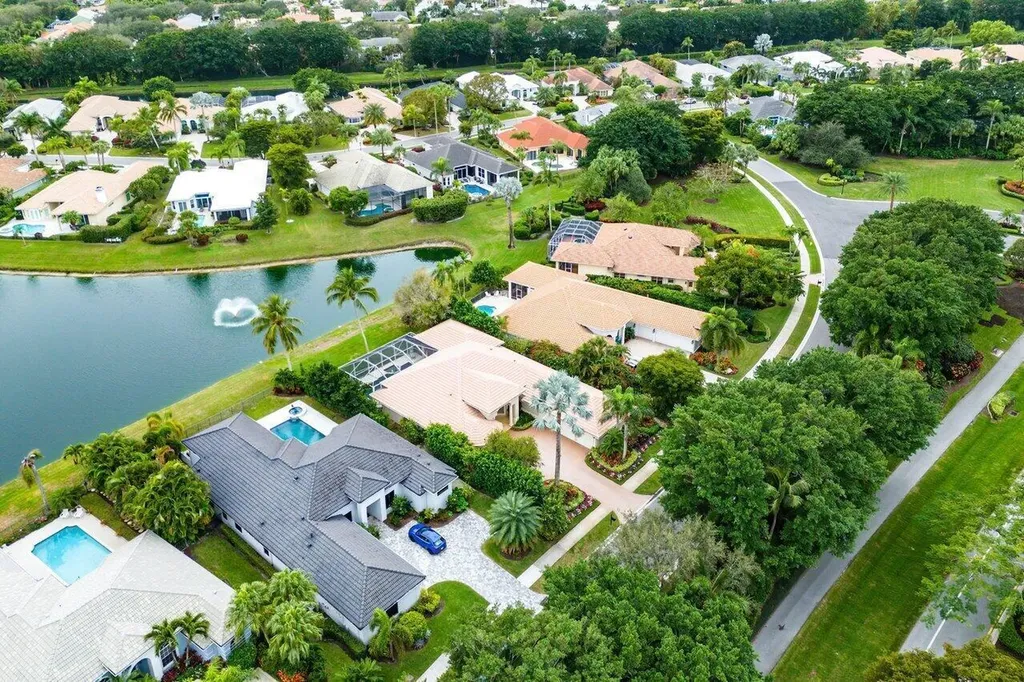 3 Bermuda Lake Drive Palm Beach Gardens FL 33418