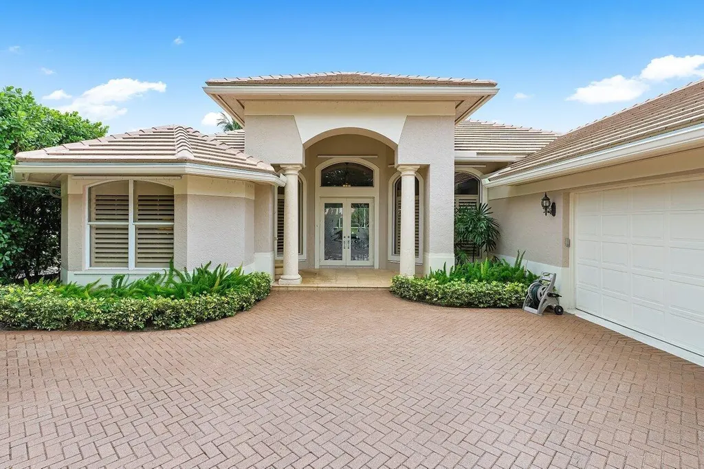 3 Bermuda Lake Drive Palm Beach Gardens FL 33418