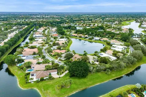 3 Bermuda Lake Drive Palm Beach Gardens FL 33418