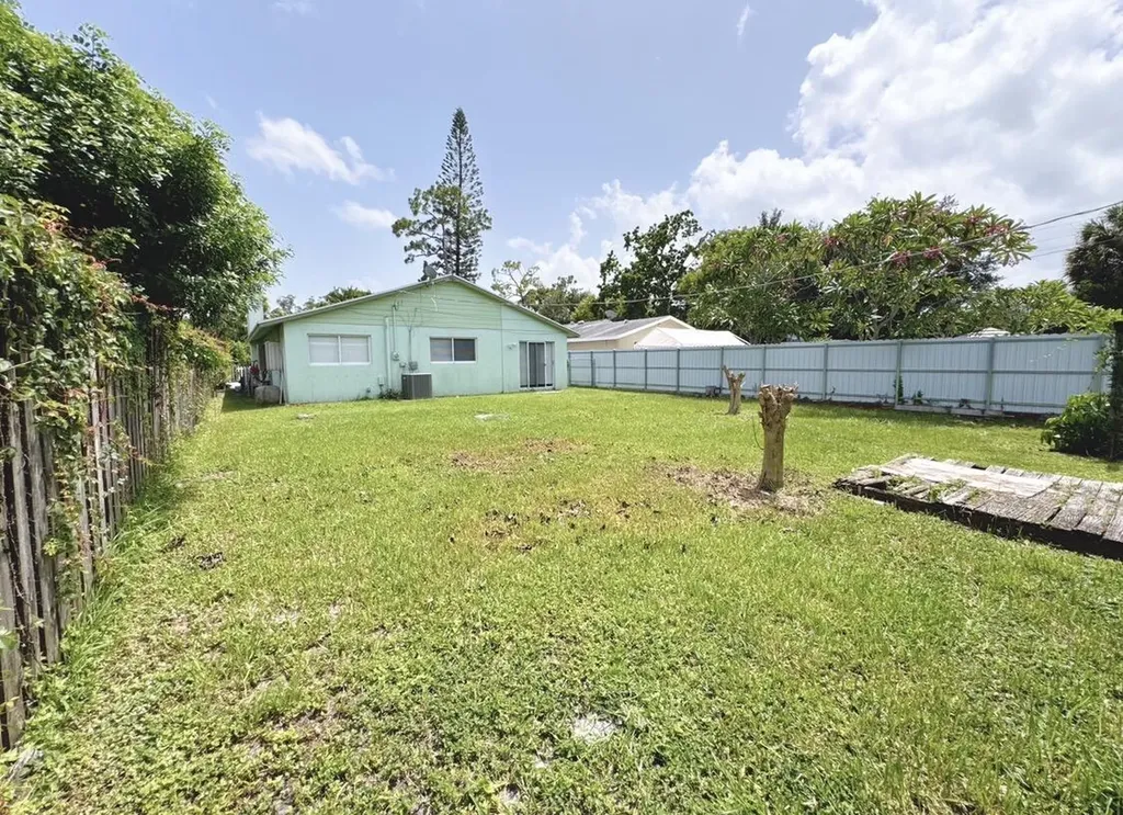 6959 Clendenin Street Lake Worth FL 33467
