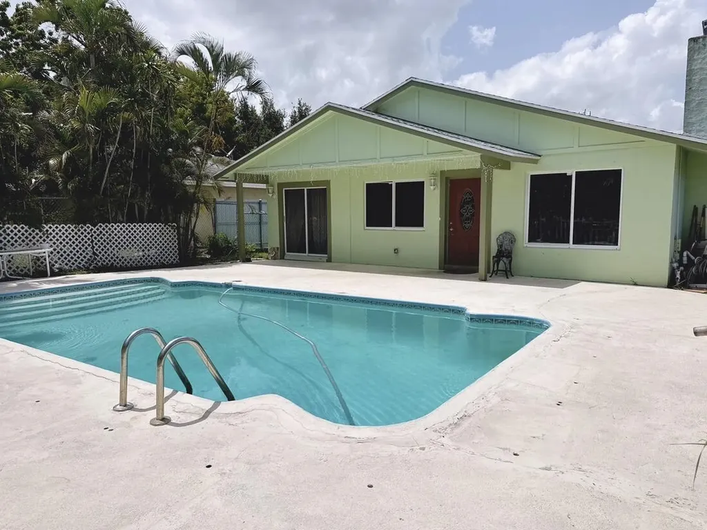 6959 Clendenin Street Lake Worth FL 33467