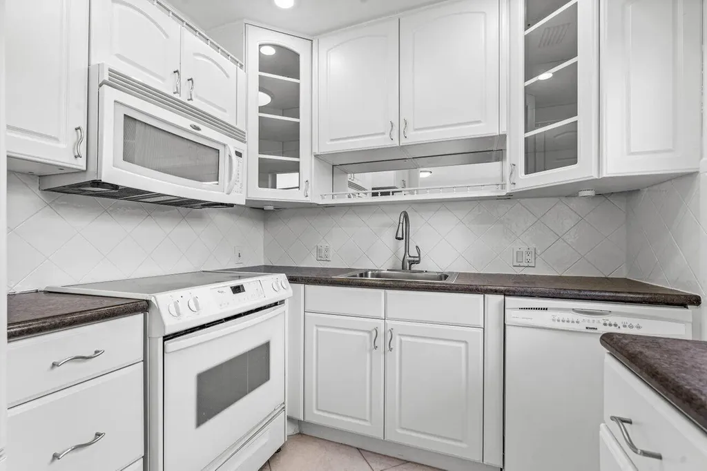 74 Mansfield B Boca Raton FL 33434