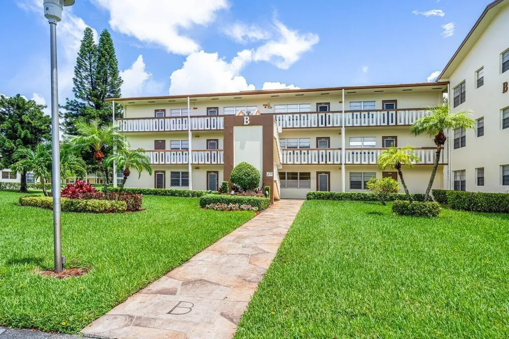 74 Mansfield B Boca Raton FL 33434