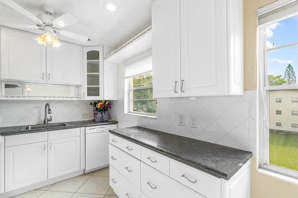 74 Mansfield B Boca Raton FL 33434