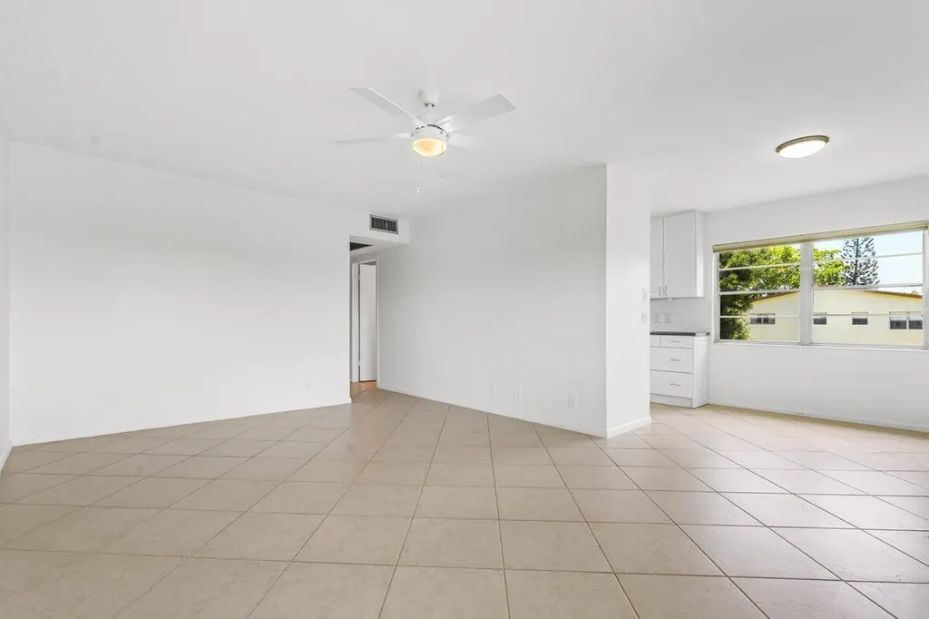 74 Mansfield B Boca Raton FL 33434