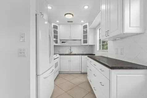 74 Mansfield B Boca Raton FL 33434
