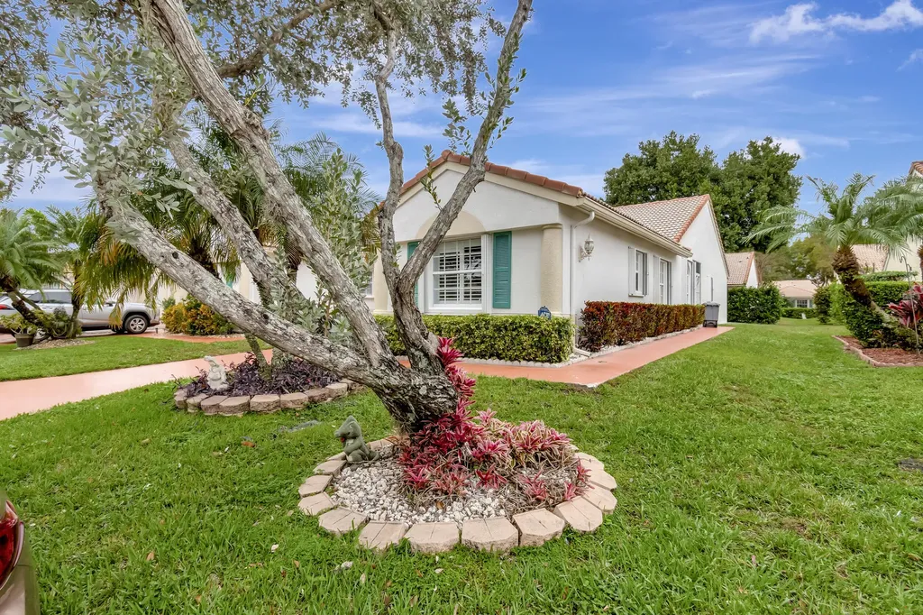 6129 Heliconia Road Delray Beach FL 33484