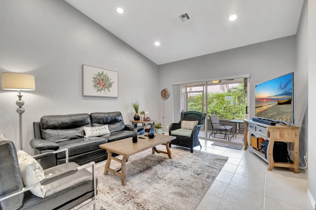 6129 Heliconia Road Delray Beach FL 33484