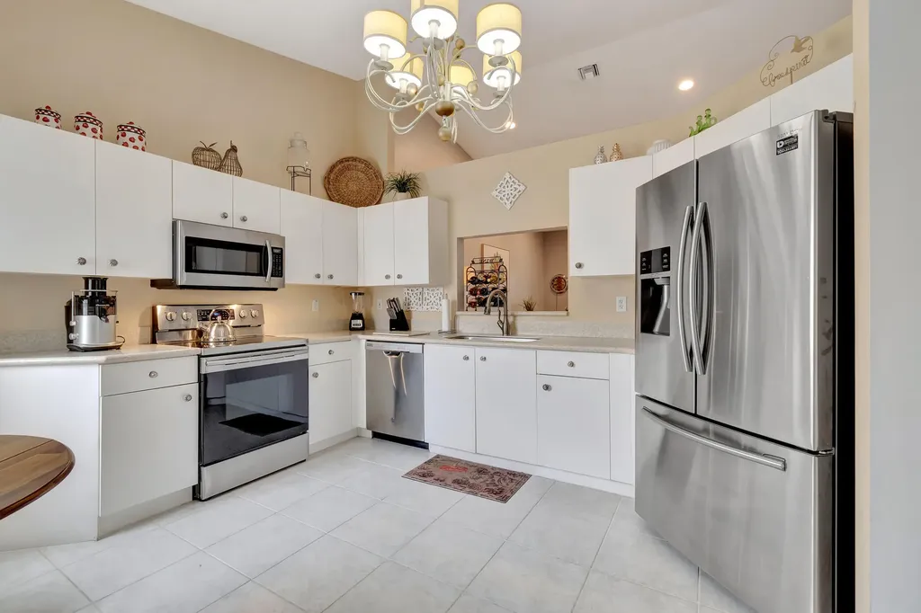 6129 Heliconia Road Delray Beach FL 33484