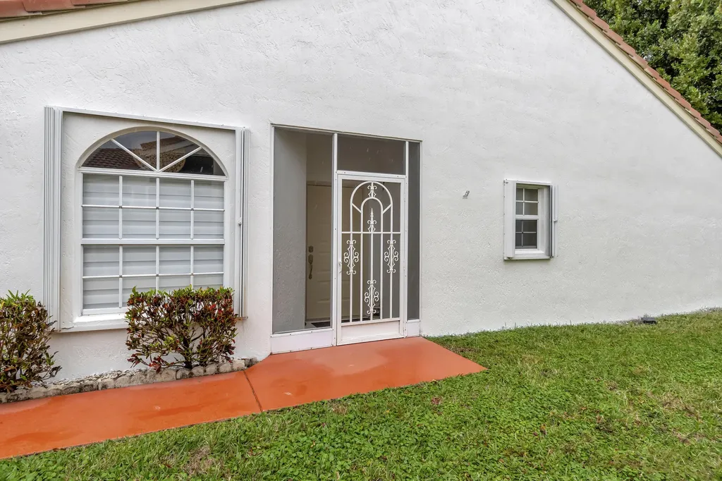 6129 Heliconia Road Delray Beach FL 33484