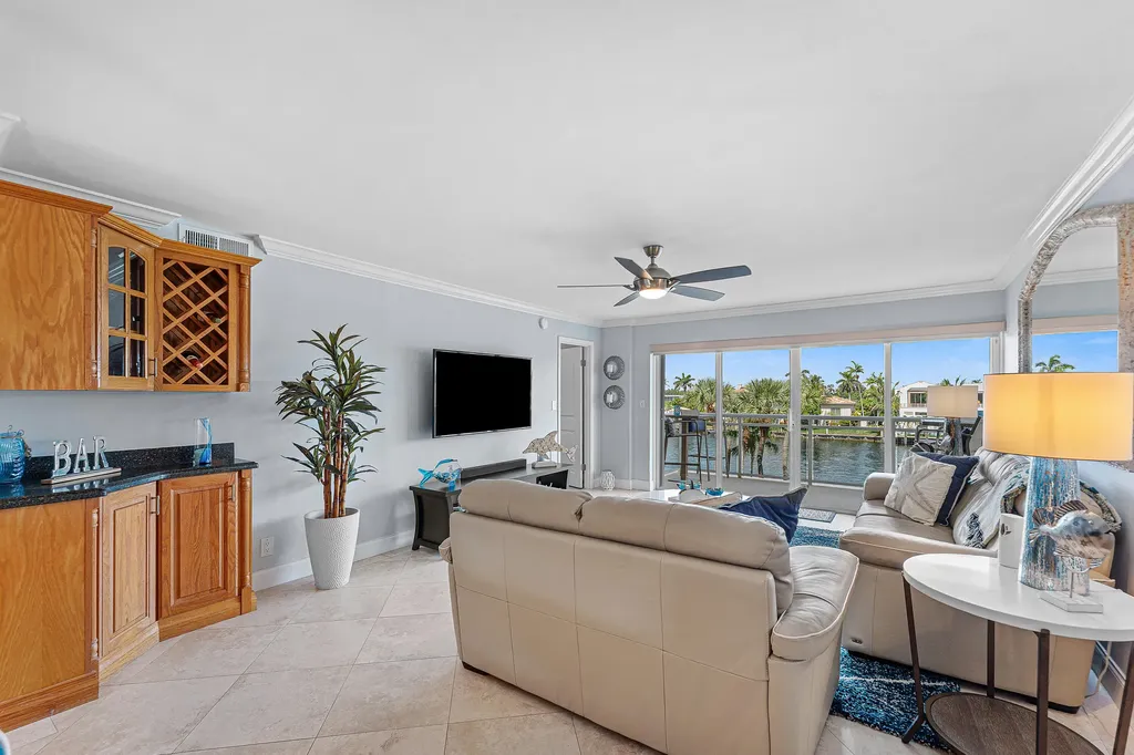 1160 Hillsboro Mile Hillsboro Beach FL 33062