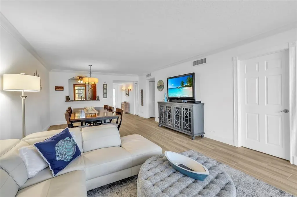 3150 NE 48th Court Lighthouse Point FL 33064