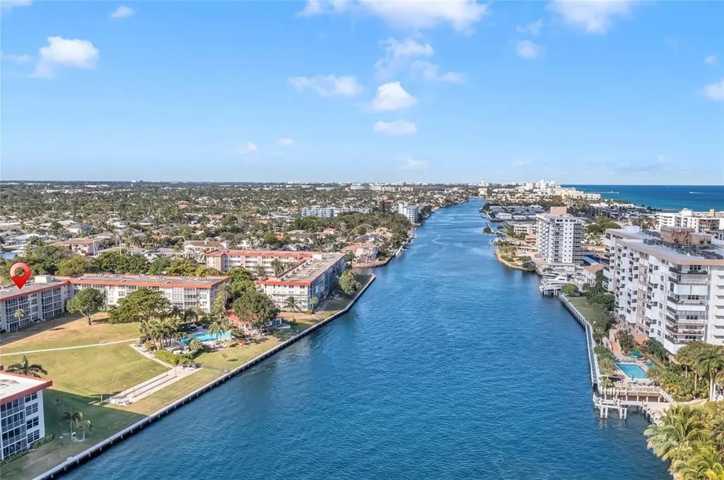 3150 NE 48th Court Lighthouse Point FL 33064
