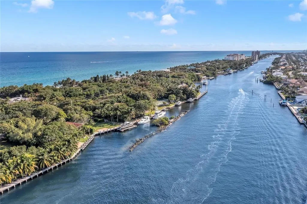 3150 NE 48th Court Lighthouse Point FL 33064