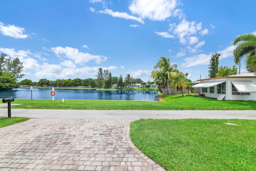 1869 NW 46th Street Tamarac FL 33309