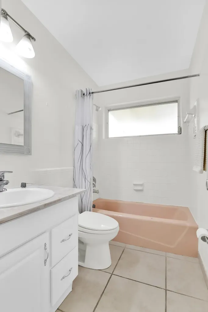 1869 NW 46th Street Tamarac FL 33309