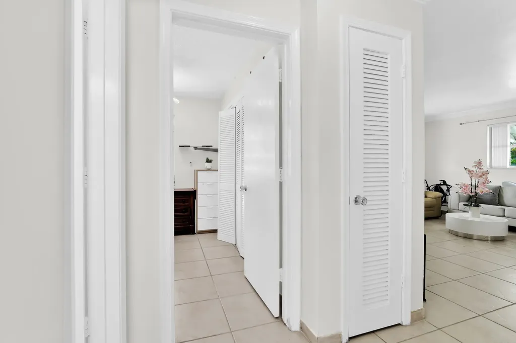 1869 NW 46th Street Tamarac FL 33309
