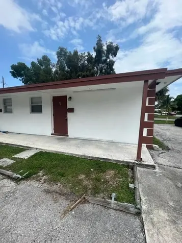 327 Silver Beach Road Lake Park FL 33403