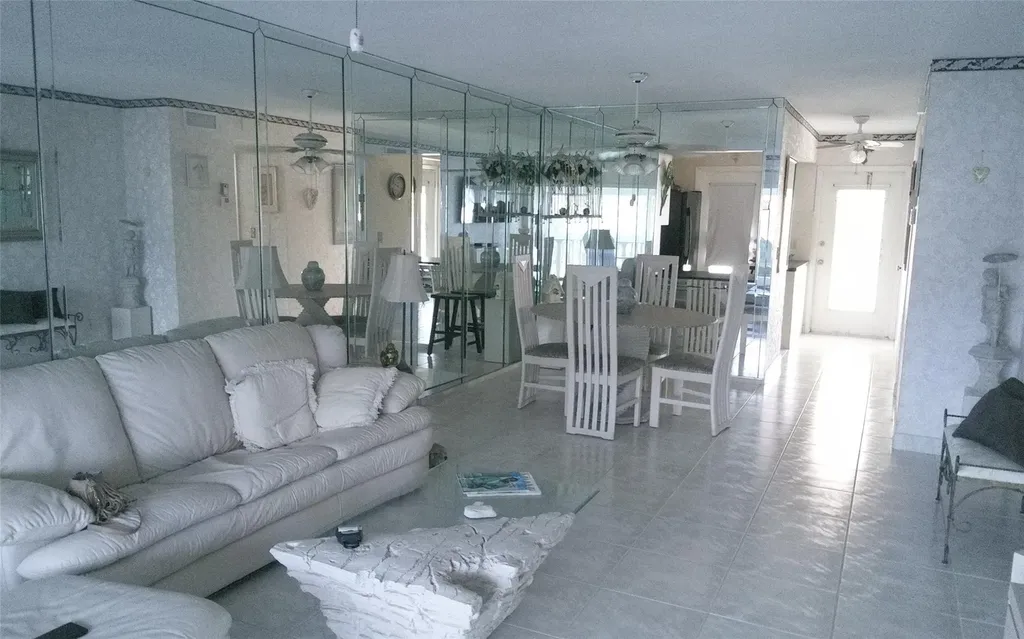 460 Paradise Isle Boulevard Hallandale Beach FL 33009