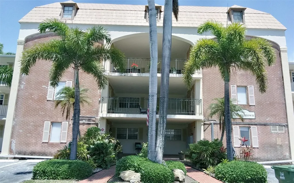 460 Paradise Isle Boulevard Hallandale Beach FL 33009