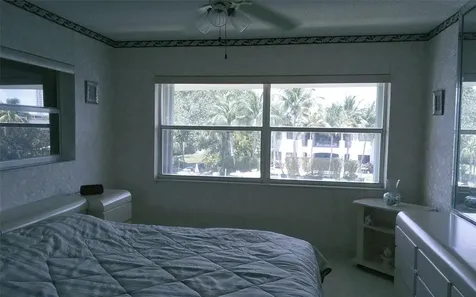 460 Paradise Isle Boulevard Hallandale Beach FL 33009