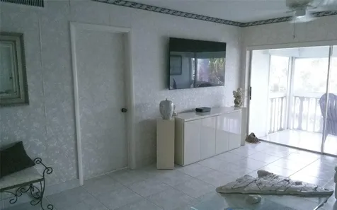 460 Paradise Isle Boulevard Hallandale Beach FL 33009