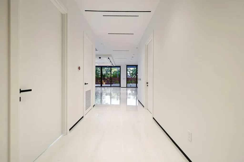 728 NE 17th Terrace Fort Lauderdale FL 33304
