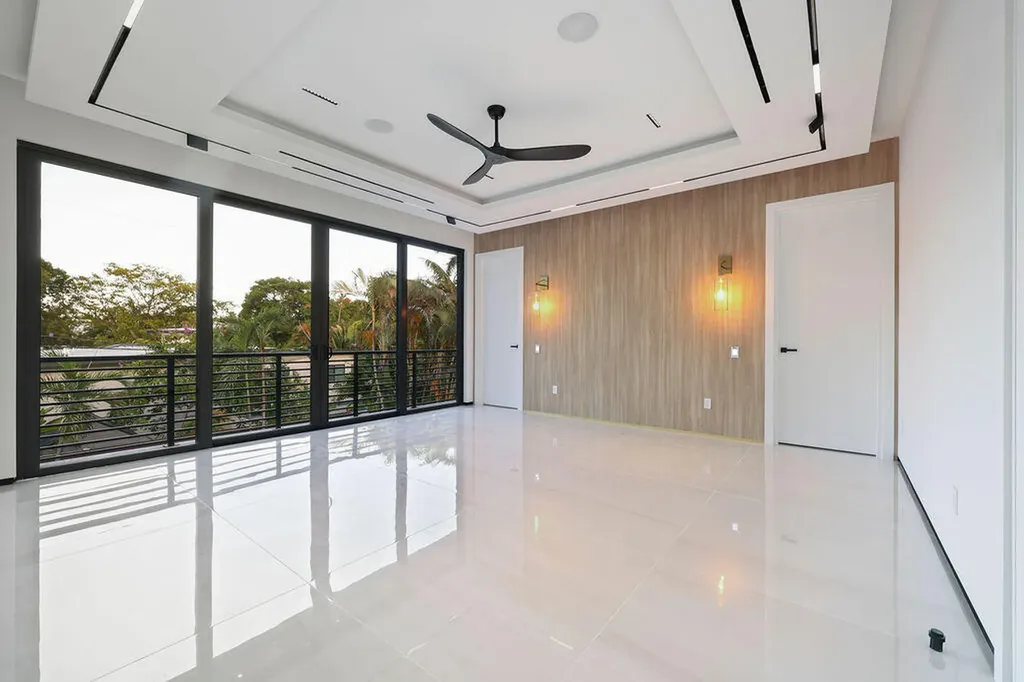 728 NE 17th Terrace Fort Lauderdale FL 33304