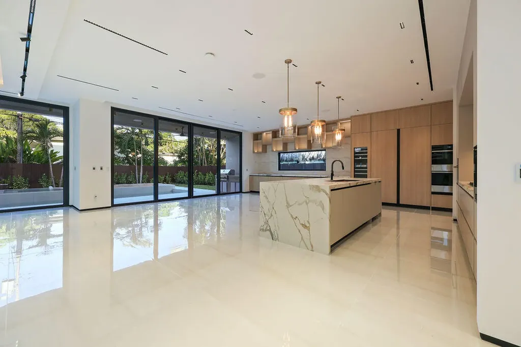 728 NE 17th Terrace Fort Lauderdale FL 33304
