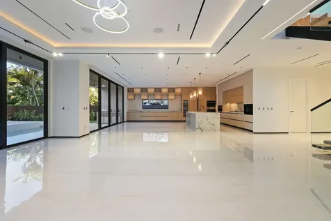 728 NE 17th Terrace Fort Lauderdale FL 33304