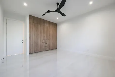 728 NE 17th Terrace Fort Lauderdale FL 33304
