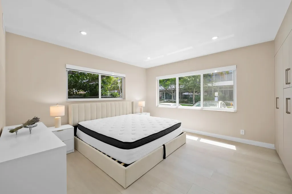 915 Intracoastal Drive Fort Lauderdale FL 33304