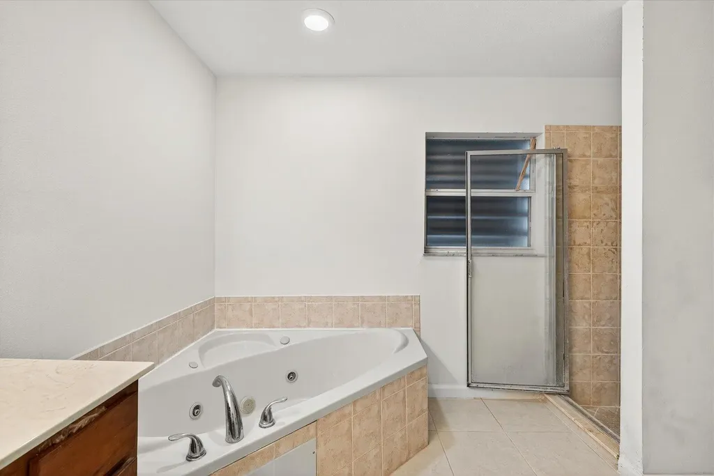 1058 SW Locke Avenue Port St Lucie FL 34953