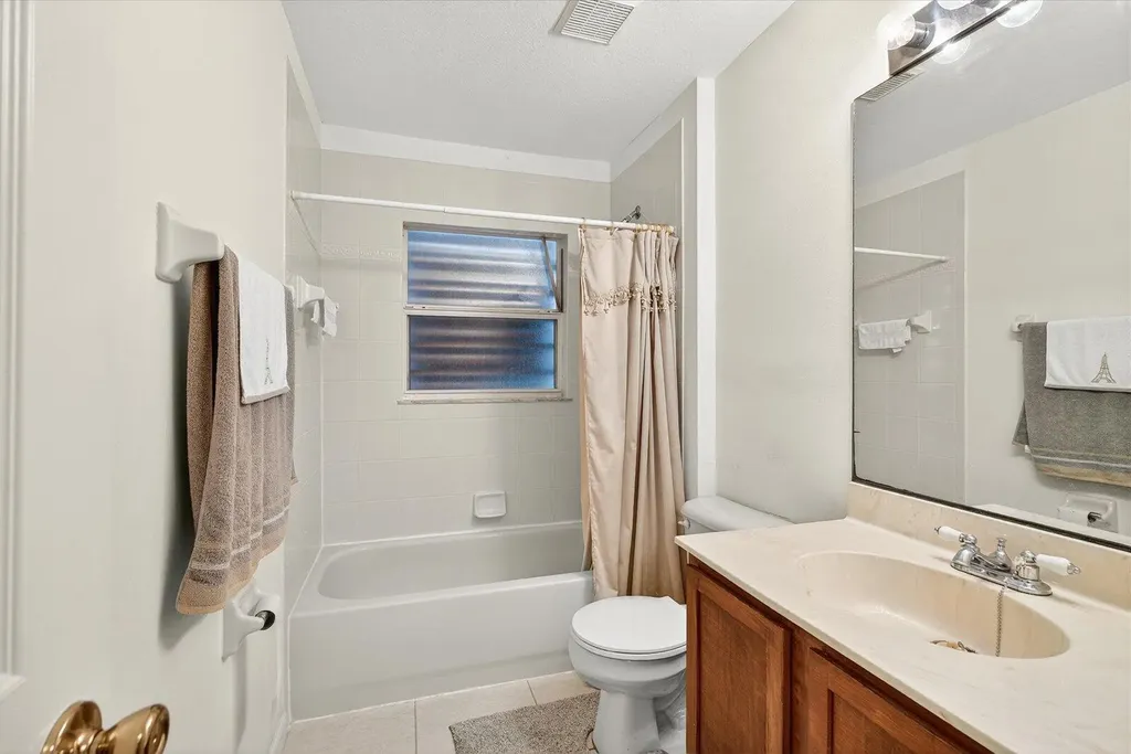 1058 SW Locke Avenue Port St Lucie FL 34953