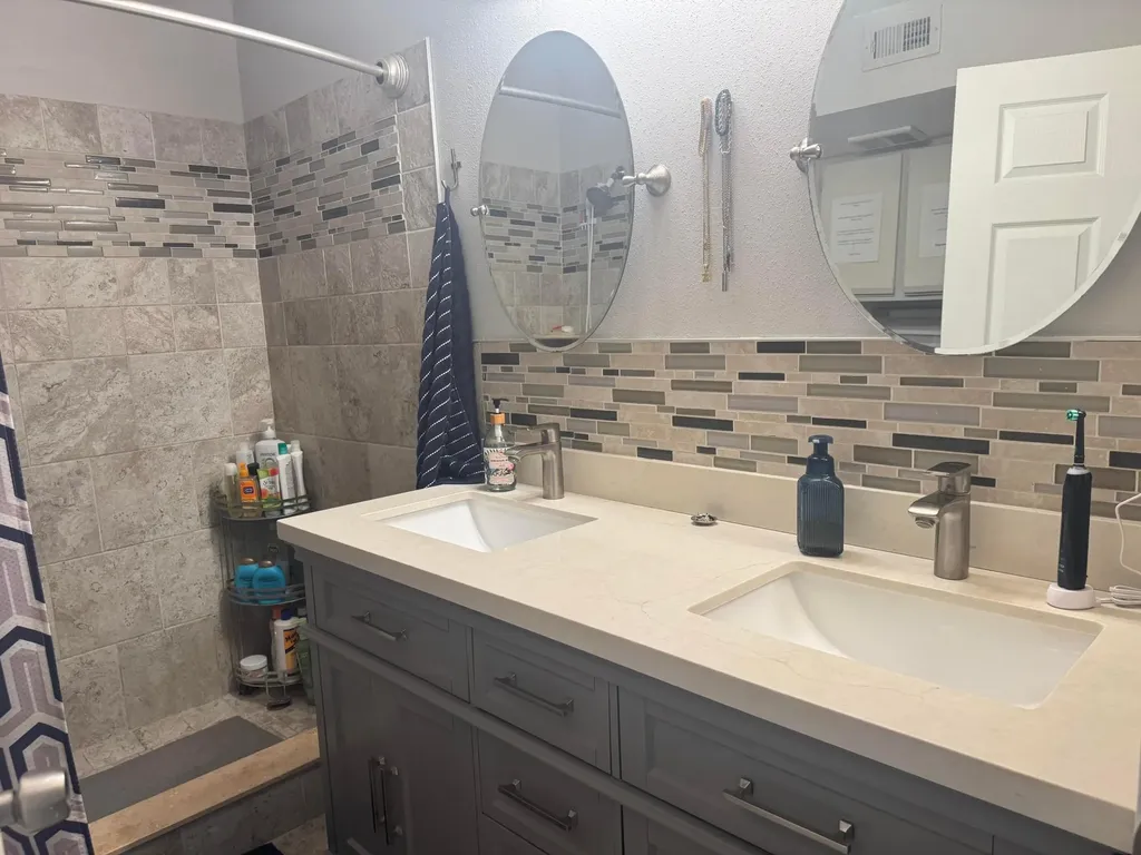 2662 NW 33rd Street Oakland Park FL 33309