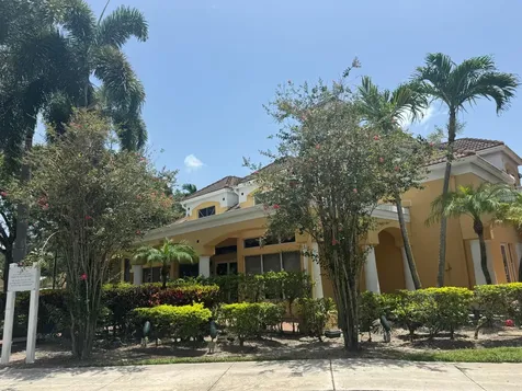 2662 NW 33rd Street Oakland Park FL 33309