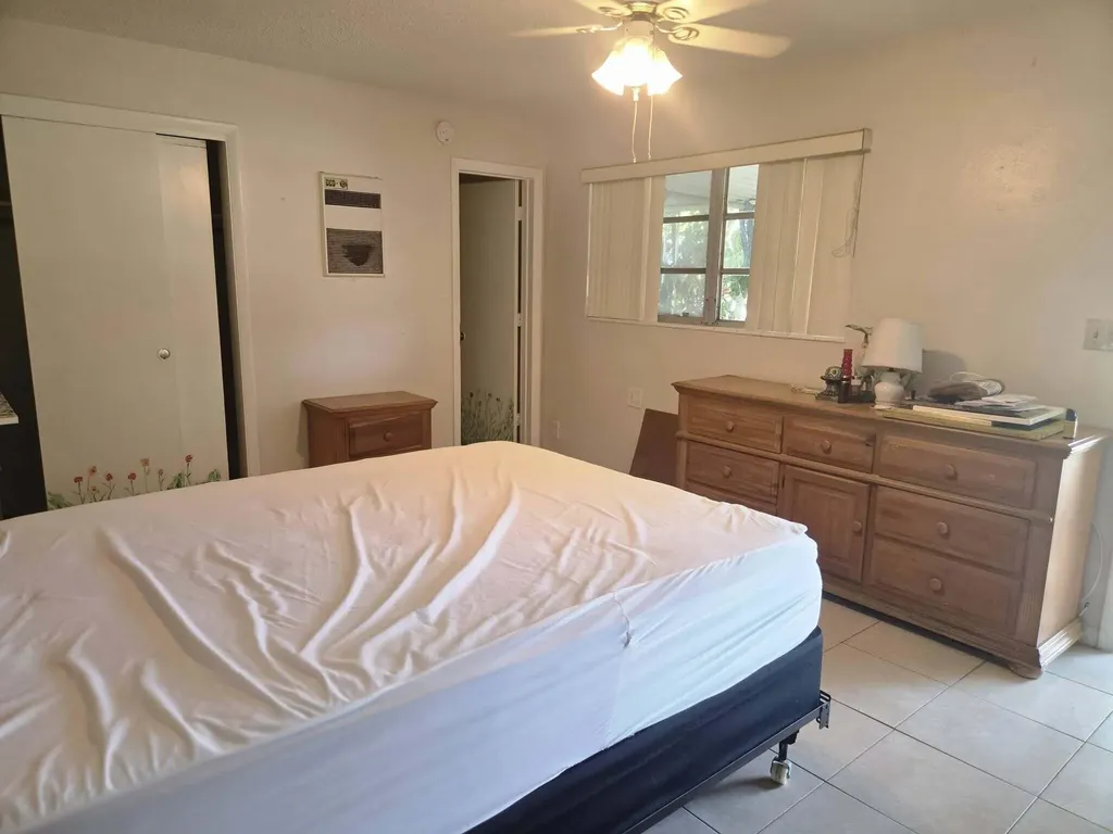 205 SE 7th Street Dania Beach FL 33004