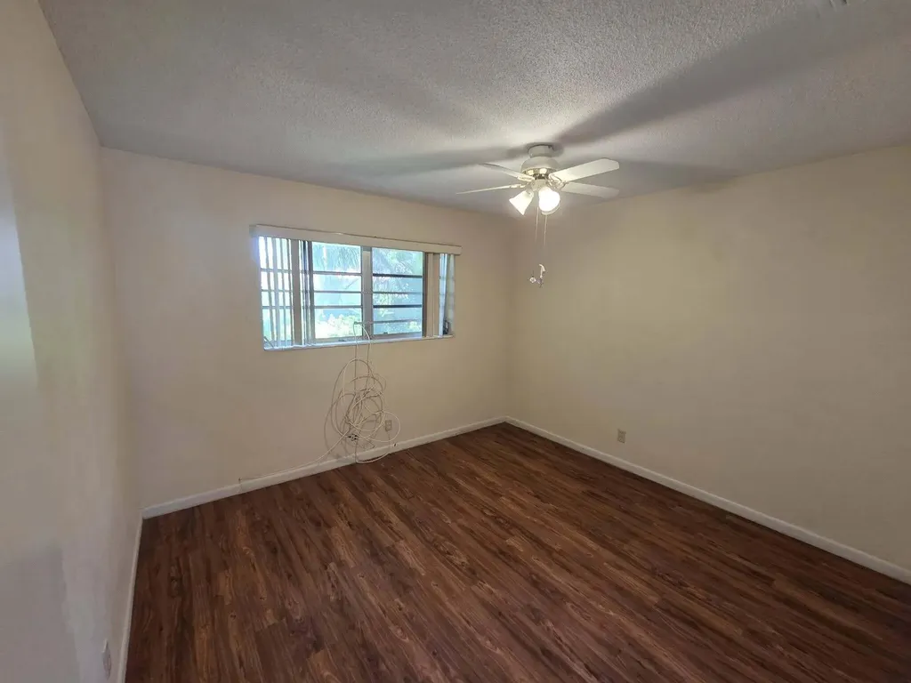205 SE 7th Street Dania Beach FL 33004