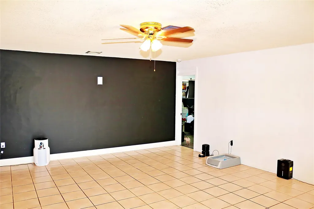 2704 Canal Road Miramar FL 33025