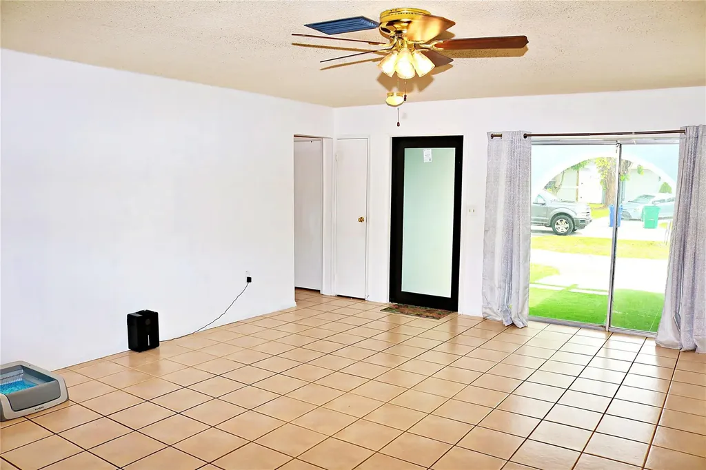 2704 Canal Road Miramar FL 33025