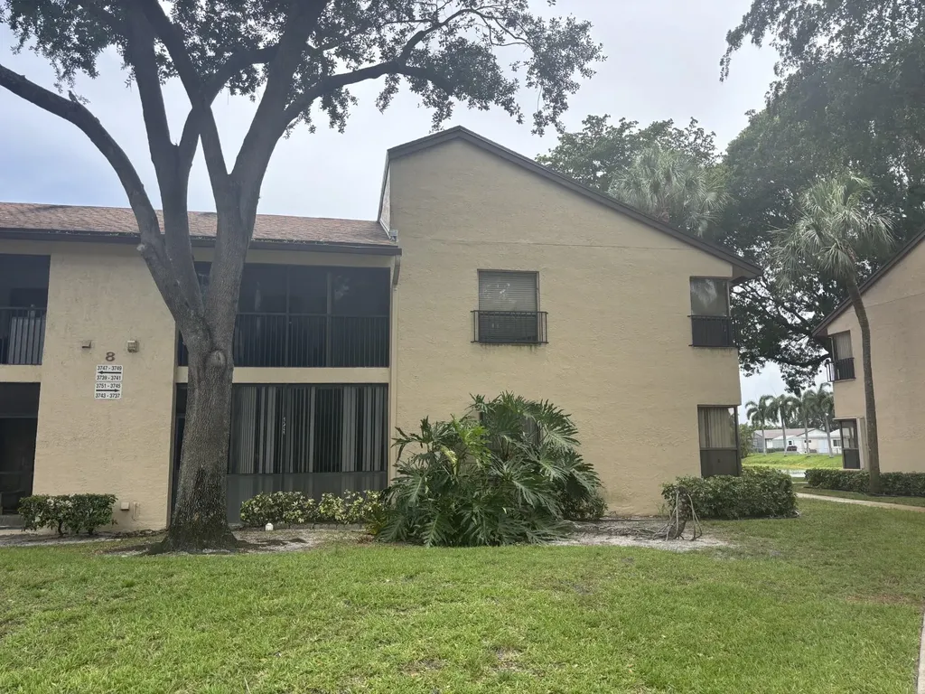 3751 Cocoplum Circle Coconut Creek FL 33063