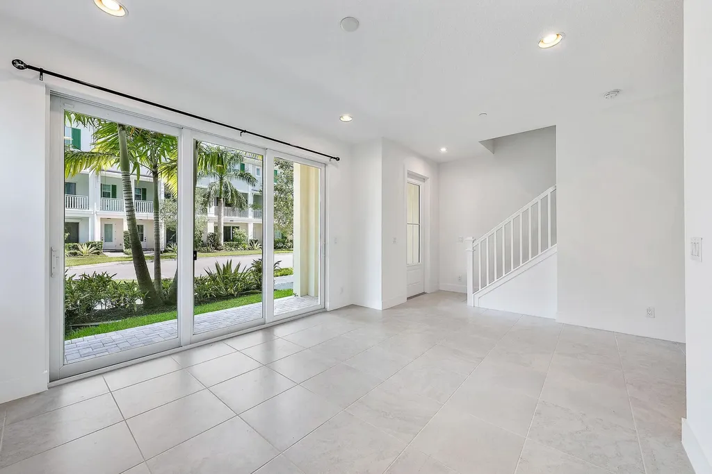 12625 Machiavelli Way Palm Beach Gardens FL 33418