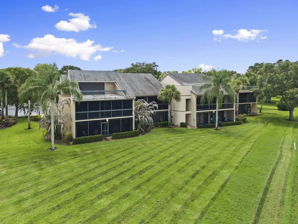 9450 Meadowood Drive Fort Pierce FL 34951
