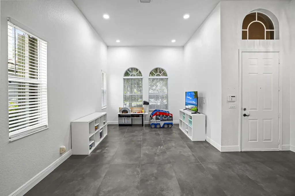 455 Cresta Circle West Palm Beach FL 33413