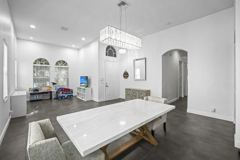 455 Cresta Circle West Palm Beach FL 33413